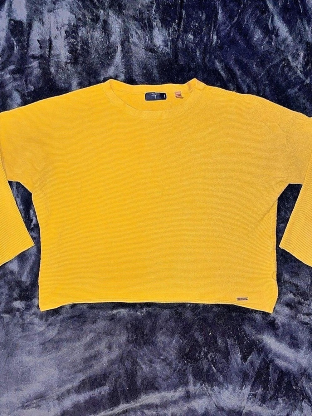Tahari Petite L Yellow Long Sleeve Ribbed Knit Sweater